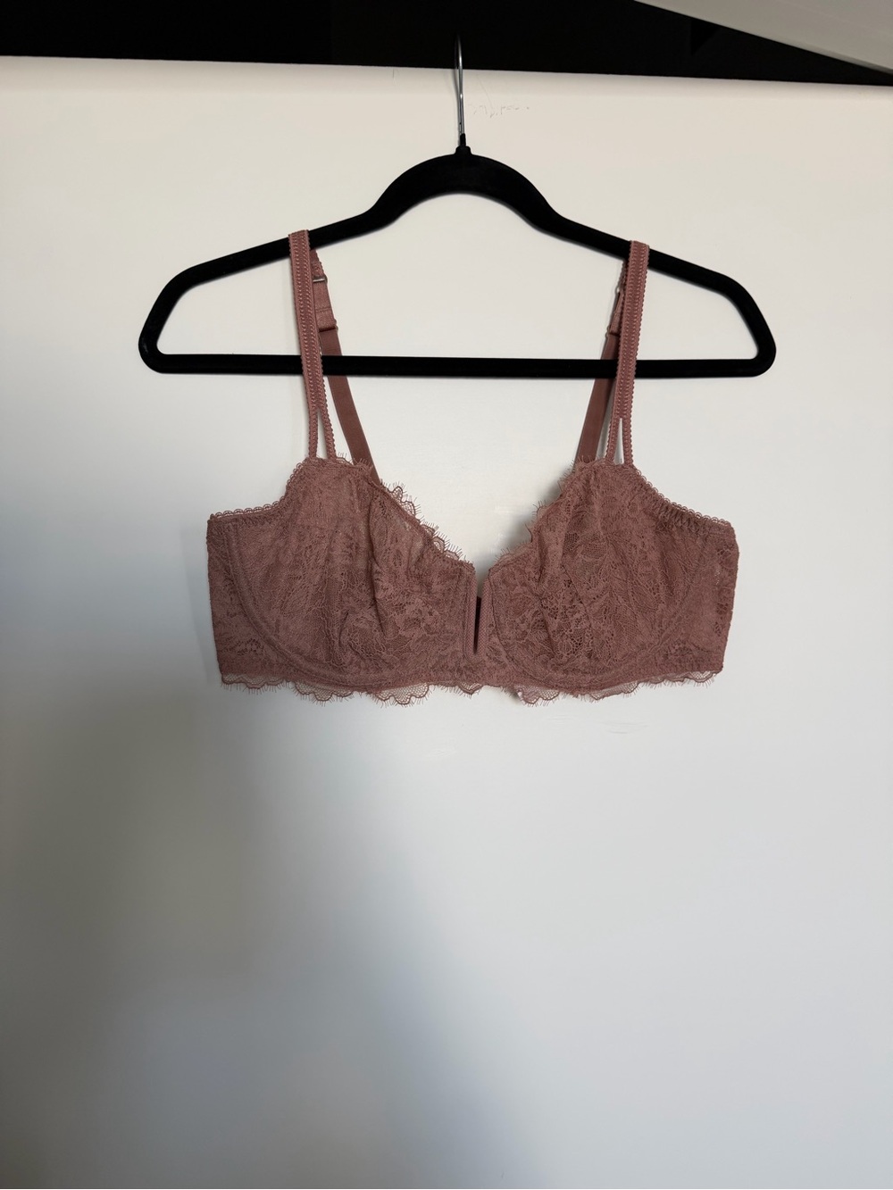Auden Lace Balconette Bra in Mauve - Picture 2 of 3